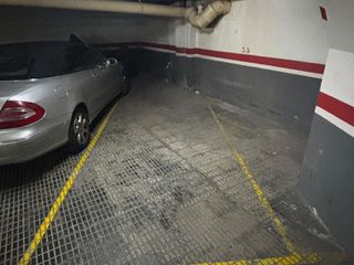 Aparcament cotxe a Mare de deu de la salut  78. Parking con videovigilancia 24 horas