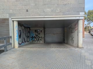 Posto moto in Carrer de la verge de fátima 45. Plaza parking moto en c/verge de fàtima 28-45