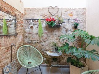Piso en Torrent del olla  44. Vivir y trabajar en gràcia: bajo reformado con dos patios y dos