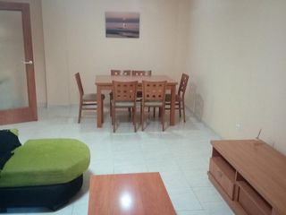 Pis a Muralla del castell 39. Venta de piso seminuevo en valls
