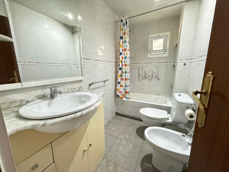 Foto 111d136b-1567-4919-961a-7e446060ad99. Pis a calle bambú 2 a Sant Ildefons Cornellà de Llobregat