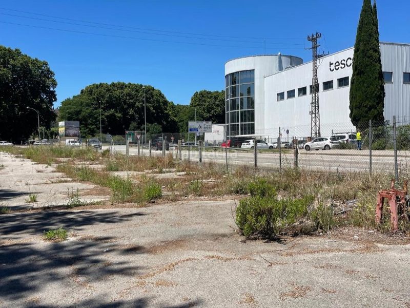 Foto 55a9d8f2-157f-4ea5-9aab-d9c0cdc0d7c1. Industrial plot in carrer de la selva 2 in Massanes