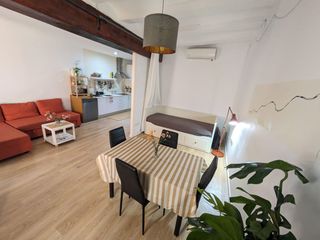 Alquiler Piso en Rambla raval 47. Piso en alquiler en excelente estado y equipado para entrar ya,
