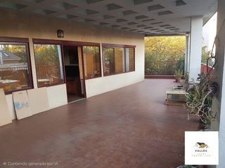 Appartement à Carrer pintor sert 2. Espectacular piso con terraza privada de 55 m², plaza de parking
