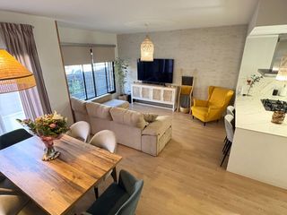 Casa adossada a Ernesto kusche 1. Vivienda unifamiliar en churriana, cerca del aeropuerto y muy bi