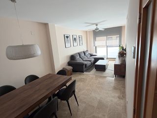 Appartamento in Carrer portugal 13. ¡oportunidad en paiporta! piso seminuevo con plaza de garaje, li