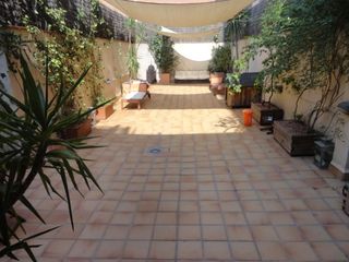 Rent Flat in Pasaje alió 28. Piso con gran terraza  privada