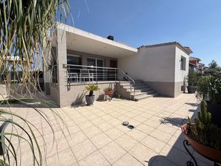 Chalet in Calle cormorán 19. Elegante chalet independiente !!!