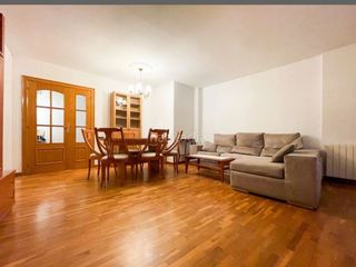 Piso en Av catalunya  51a. Particular vende