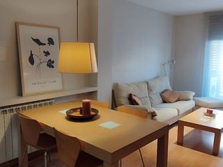 Location Appartement à Carrer príncep de viana 19. Apartamento amplio y luminoso a 5 minutos de la estación de renf