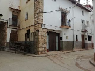 Casa a schiera in Padre piquer 1. Tipica casa de pueblo totalmente reformada