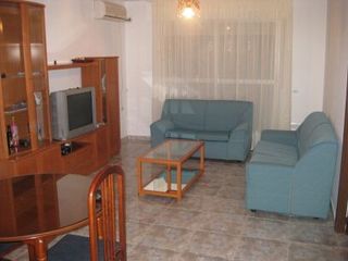 Location Appartement à Plaza 8 de septiembre 2. Se alquila piso de 3 habitaciones