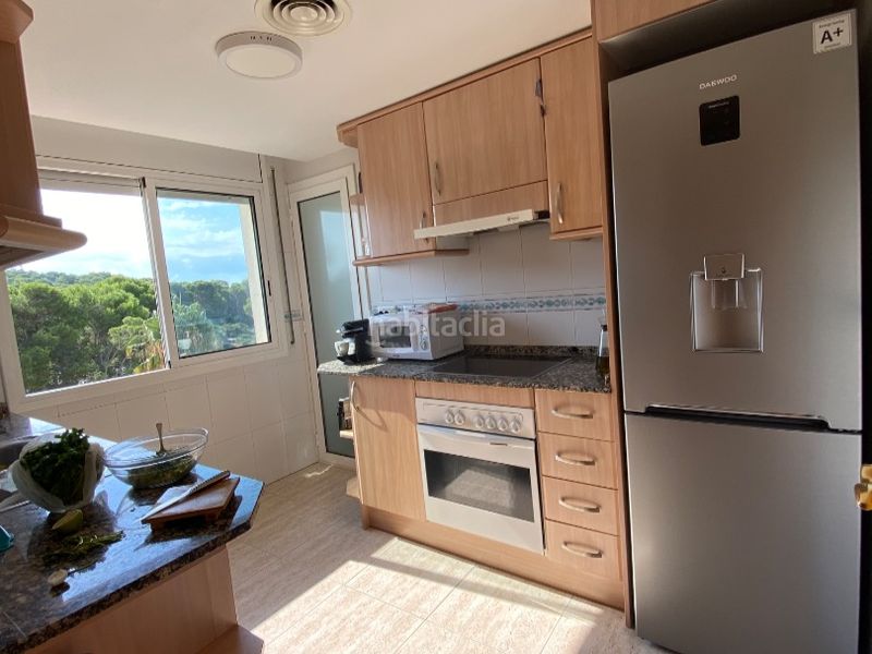 Foto 60db20c4-df49-4208-a1a0-45e8af6e2a2d. Piso en carrer del fonoll 3 apartamento en venta en Salou