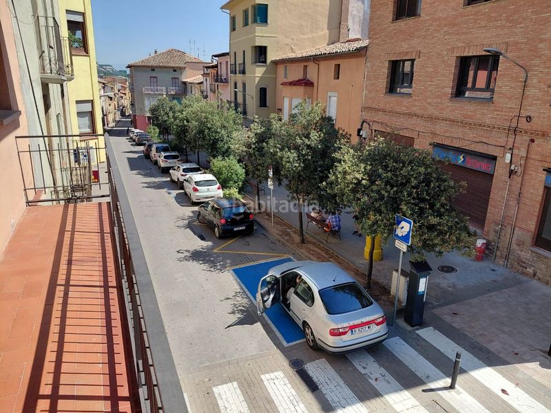 Foto 65521131-5d91-4585-8cd3-02c038f64785. Pis a carrer major 2 a Tona