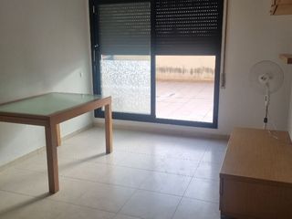 Affitto Piccolo appartamento in Av .esportiva 1