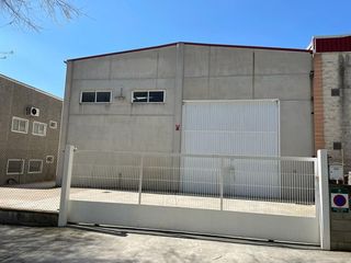 Rent Industrial building in Guerau de liost 10. Nau industrial