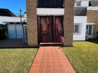 Piso en Calle chumbera  1. Espectacular bajo con jardín privado de más de 130m a 700m de la