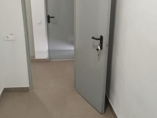 Affitto Posto auto in Baix del carme 63. Trastero