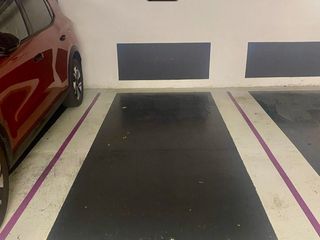 Aparcament cotxe a Travessera de gracia 17. Vendo plaza de parking en saba trav. gracia 17-21