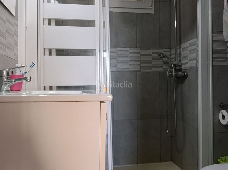 Foto c2aeb667-3658-4816-8235-1645b8807c2e. Piso en carrer d'hortaleza 5 piso amplio de 4 habitaciones en Arboç (L´)