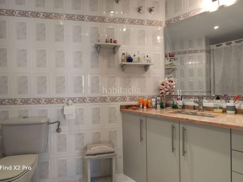 Foto c3d94147-1ad8-4305-9c02-d608cef2f369. Pis a avenida esperanto 1 a Centro Internacional Torrox