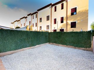 Rent Towny house in Carrer rajolers 4. ¿vols espai, sol i tranquil·litat sense renunciar a la proximita