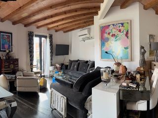 Piso en Comte d’urgell 23. Piso completamente reformado en sant antoni