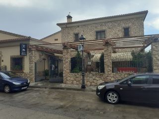 Chalet in Avenida constitución 14. Hotel-residencia