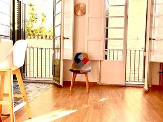 Location Appartement à Carrer de roger de flor 230. Piso reformado con 3 habitaciones y 2 baños junto a sagrada famí
