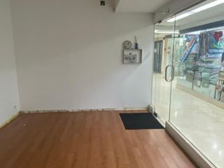 Lloguer Local Comercial a Passeig de francesc macia  46. Local en las galerias de rubi. muy centricas