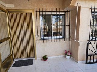 Miete Etagenwohnung in Calle san raimundo  171. Alquiler temporada de septiembre a junio