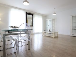 Rent Flat in Diego de leon 40. Ie estudiantes, a 5 minutos de maría de molina
