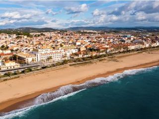 Lloguer Pis a Av. paissos catalans 100. Piso alquiler malgrat de mar