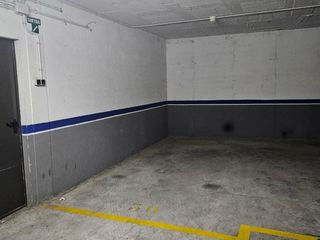 Rent Car parking in Doctor fleming 1. Albquiler de parking