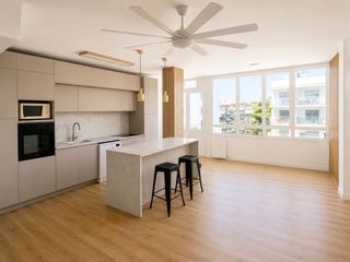 Pis a Carrer del penedès 9. Piso reformado de 90 m² · playa dels capellans, salou · moderno
