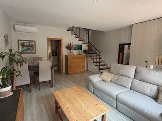 Casa adossada a Mas baell 13. Casa adosada totalmente reformada en mas baell, lloret de mar