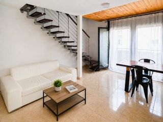 Dúplex a Carrer del mig 3. Dúplex con encanto en pleno centro de santa eulàlia, con parking