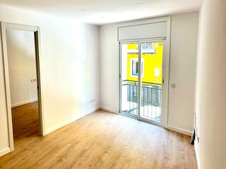 Piso en Pirineus 108. Piso completamente reformado a estrenar en santa coloma de grame