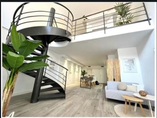 Dúplex a Bellavista 14. Exclusivo dúplex de diseño con entrada independiente en el centr