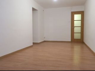Pis a Avinguda de santa coloma 40. Precioso piso muy centrico a un paso de la l1