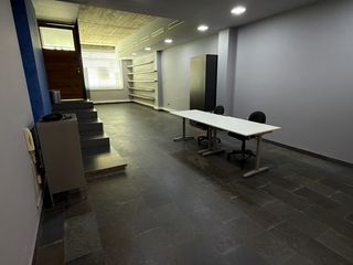 Lloguer Local Comercial a Carrer de joan alsina 3. Oficina-despacho-parquing-trastero en alquiler