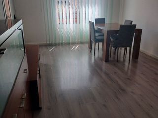 Piso en Carrer de dolores ibarruri 35. Piso en venta sagnier-plaza catalunya, centrico, cerca zonas ver