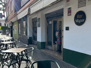 Business premise in Avinguda miguel hernández 1. Gran oportunidad! se traspasa en pleno funcionamiento, con clien
