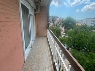 Etagenwohnung in Carrer feliu i codina 45. Piso todo exterior orientacion sur
