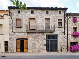 Bauernhof in Carrer de la creu 29. Casa de piedra con jardín de 110 m² y 267 m² construidos