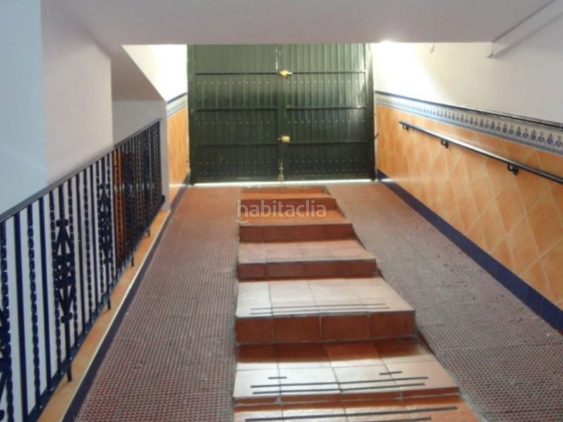 Foto 1c8d0bb7-3238-43ff-ada1-e514f768a694. Casa adossada a calle velázquez 11 a Algaba (La)