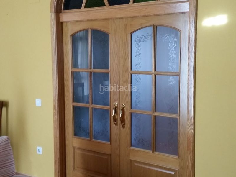 Foto 5183d34d-74ca-418e-ba55-f81dd4a48d0e. Casa adossada a calle velázquez 11 a Algaba (La)