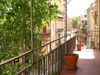 Dúplex a Plaza de la palmera 3. Exclusiva propiedad de 200 m² con terraza y vistas a la plaza de