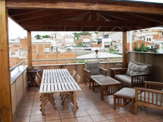 Miete Zweistöckige Wohnung in Carrer de milans 13. Dúplex con terraza de 40 m2