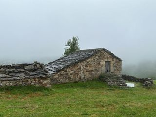 Masia a Av. josé manuel abascal 2. Cabaña pasiega situada en un entorno privilegiado